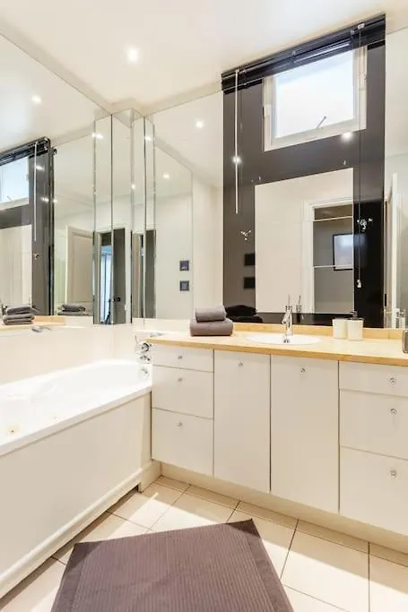 Elegant Appartement Haussmannien De Luxe Proche Du Trocadero Et De La Tour Eiffel Παρίσι 0*,  Γαλλία