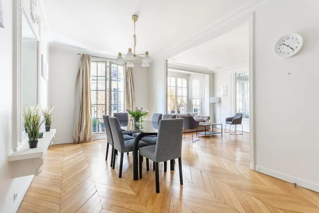 Elegant Appartement Haussmannien De Luxe Proche Du Trocadero Et De La Tour Eiffel Παρίσι 0*,
